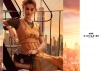 На снимках кампании Селена Гомес расположилась на подоконнике в лофте с типичным нью-йоркским видом на Эмпайр-стейт-билдинг и пожарную лестницу. На фотографиях запечатлена волшебная атмосфера предстоящей ночи в Нью-Йорке, который никогда не спит.